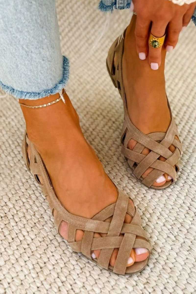 GEVLOCHTEN ZOMERSANDALEN VOOR DAMES