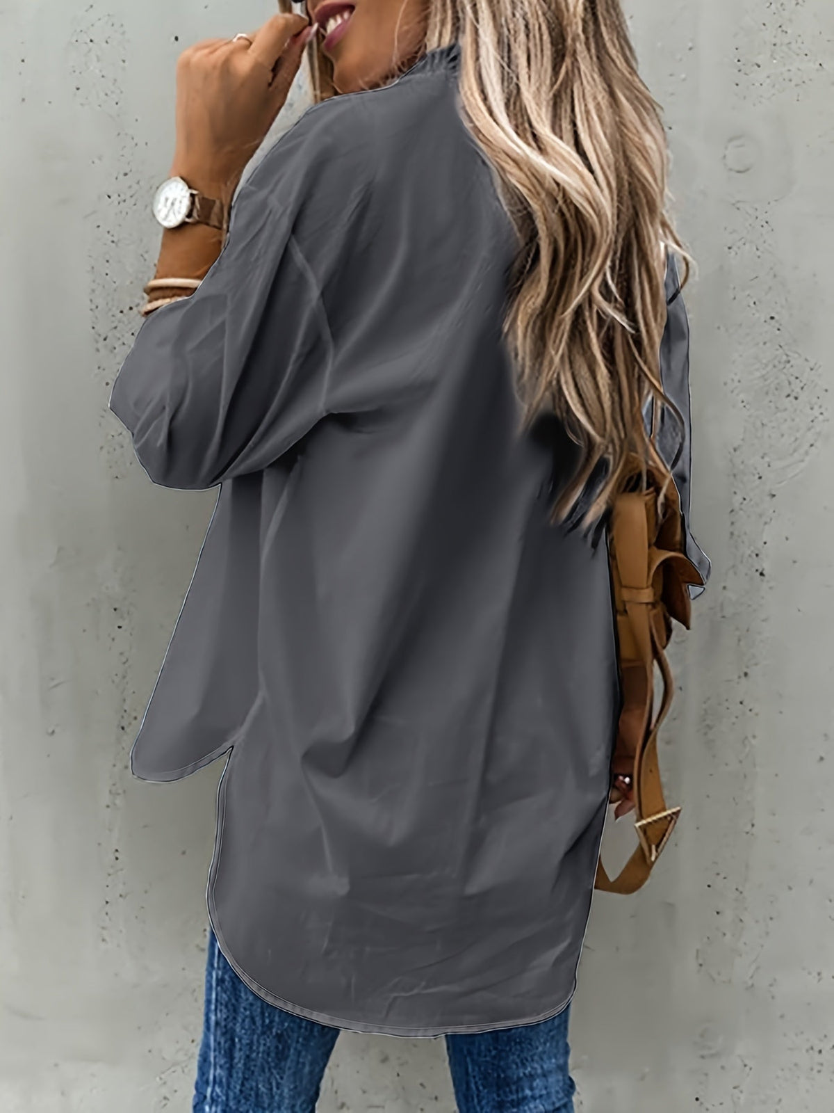 KLASSIEKE FORMELE DAMESBLOUSE MET LANGE MOUWEN