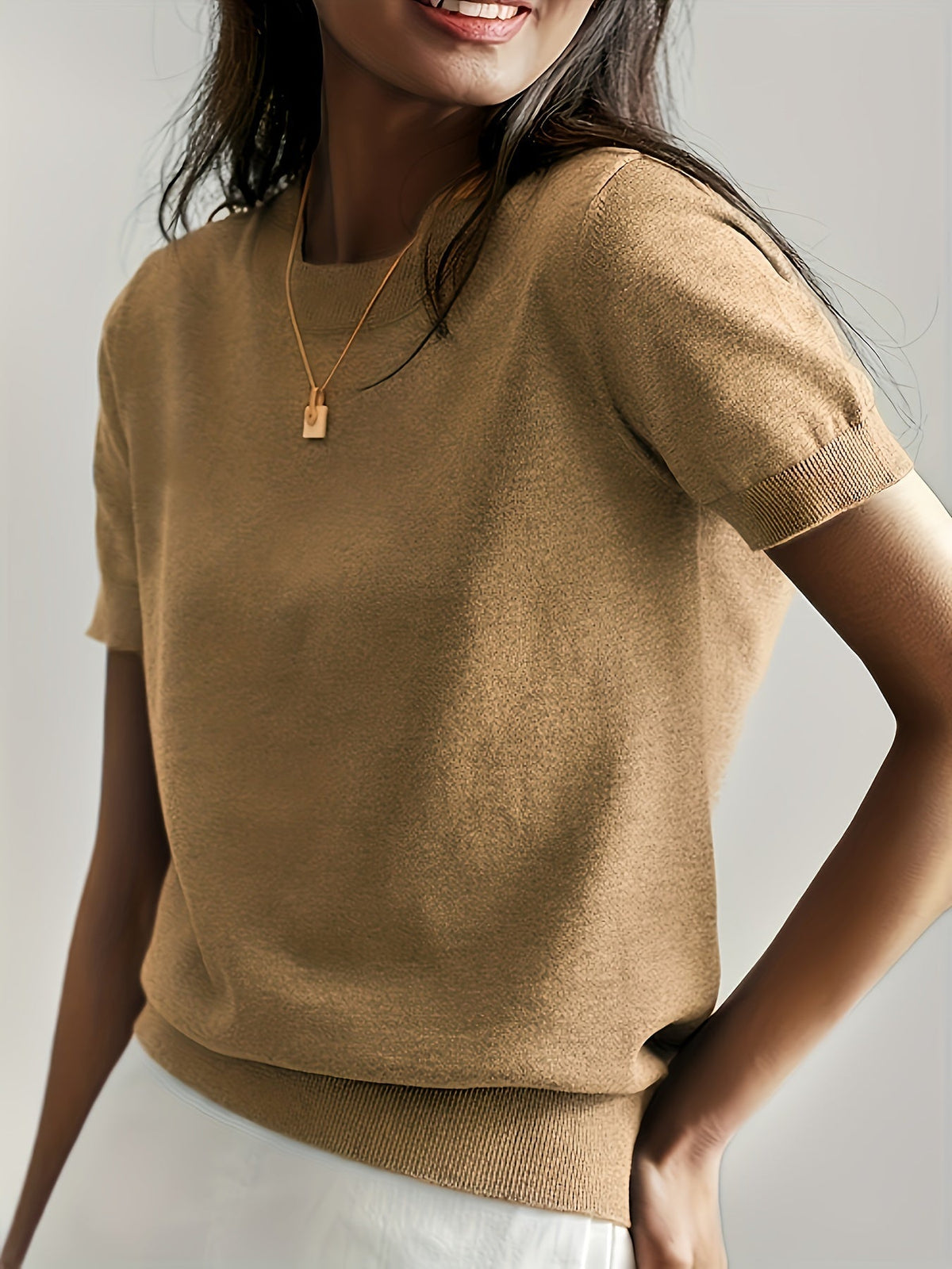 DAMES TOP MET KORTE MOUWEN