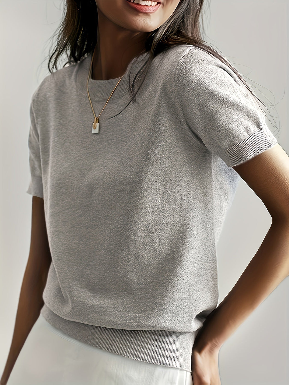 DAMES TOP MET KORTE MOUWEN
