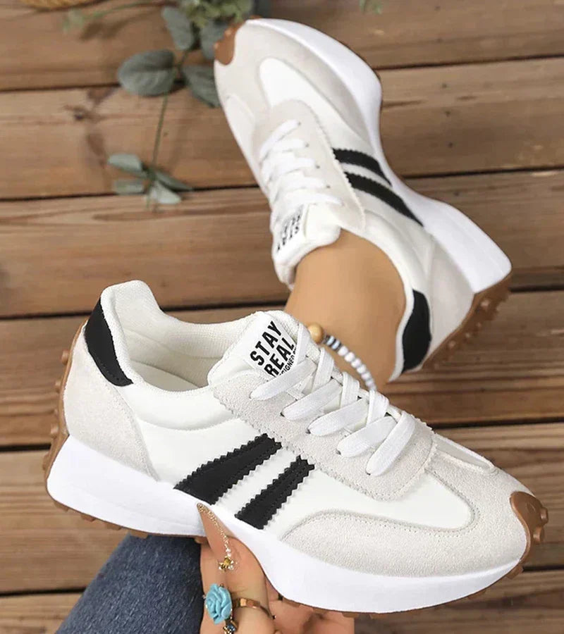 PLATTE SNEAKERS MET VETERS VOOR DAMES