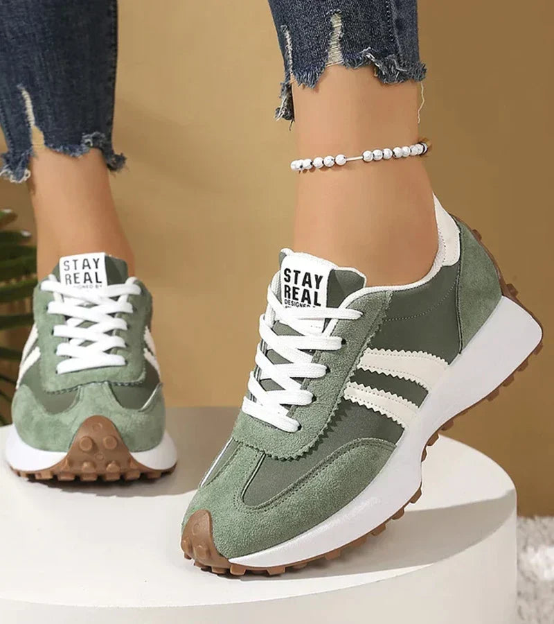 PLATTE SNEAKERS MET VETERS VOOR DAMES