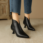ENKELBOOTIES MET PUNTIGE NEUS VOOR DAMES