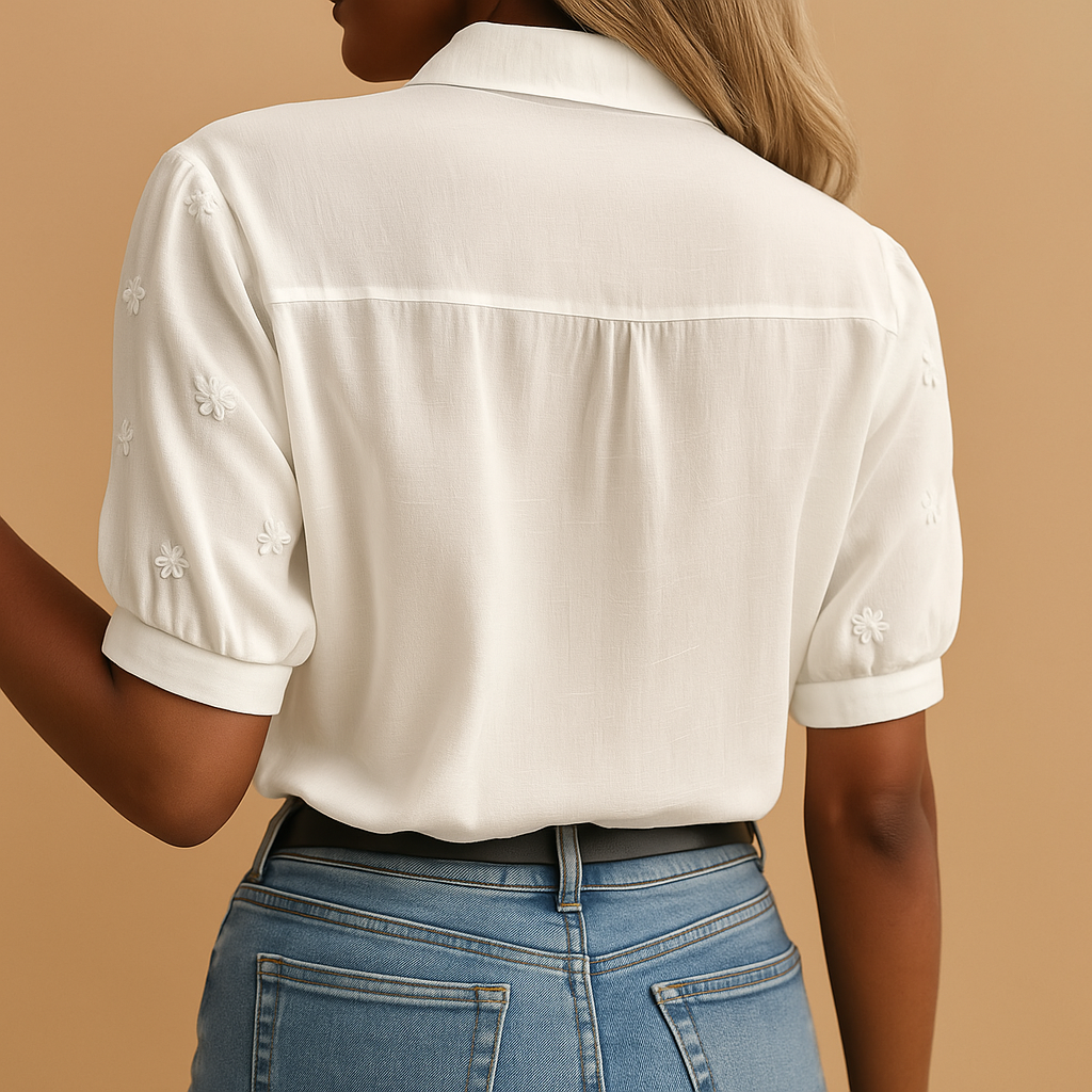 Stijlvolle geborduurde damesblouse