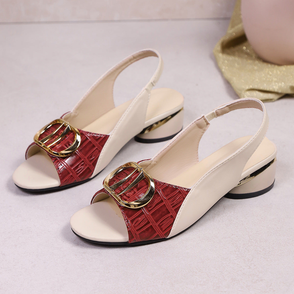 MODERNE SANDALEN VOOR DAMES