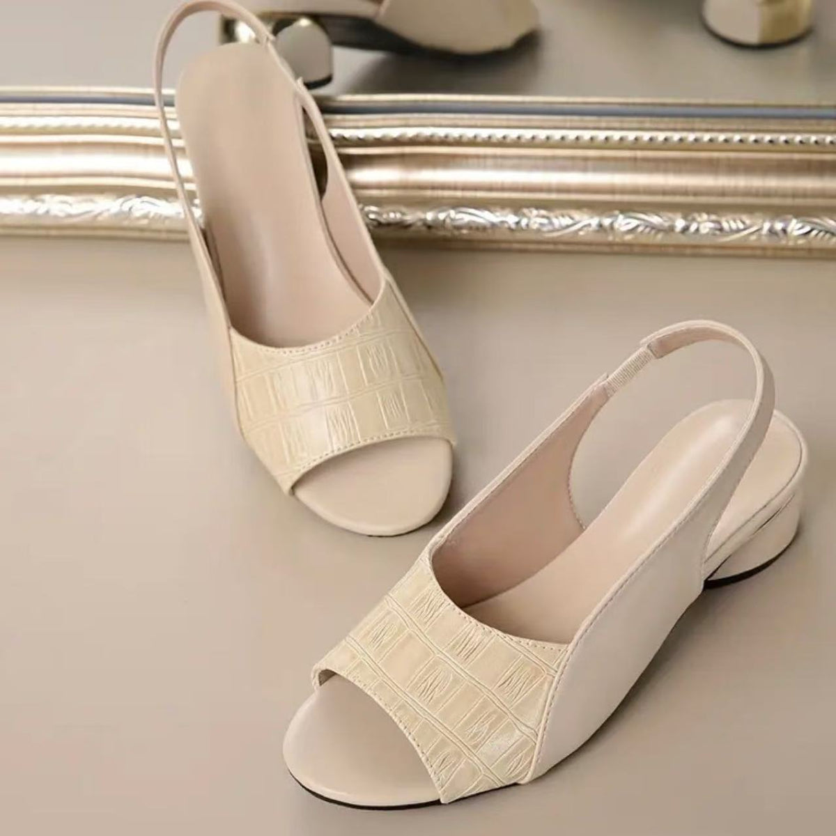 MODERNE SANDALEN VOOR DAMES