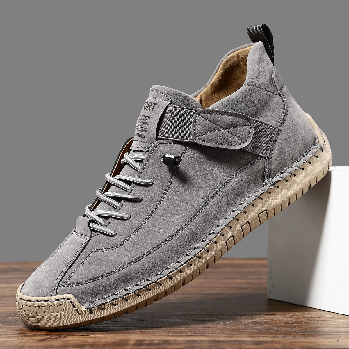 KLASSIEKE ONDERSTEUNENDE SNEAKERS VOOR DAMES
