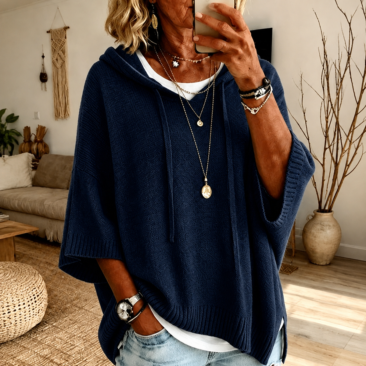 Inge in marineblauw