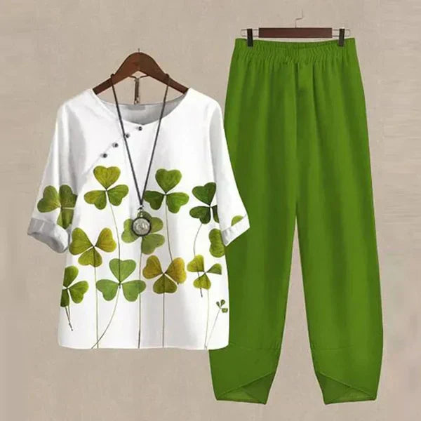 STIJLVOLLE ZOMEROUTFIT VOOR VROUWEN
