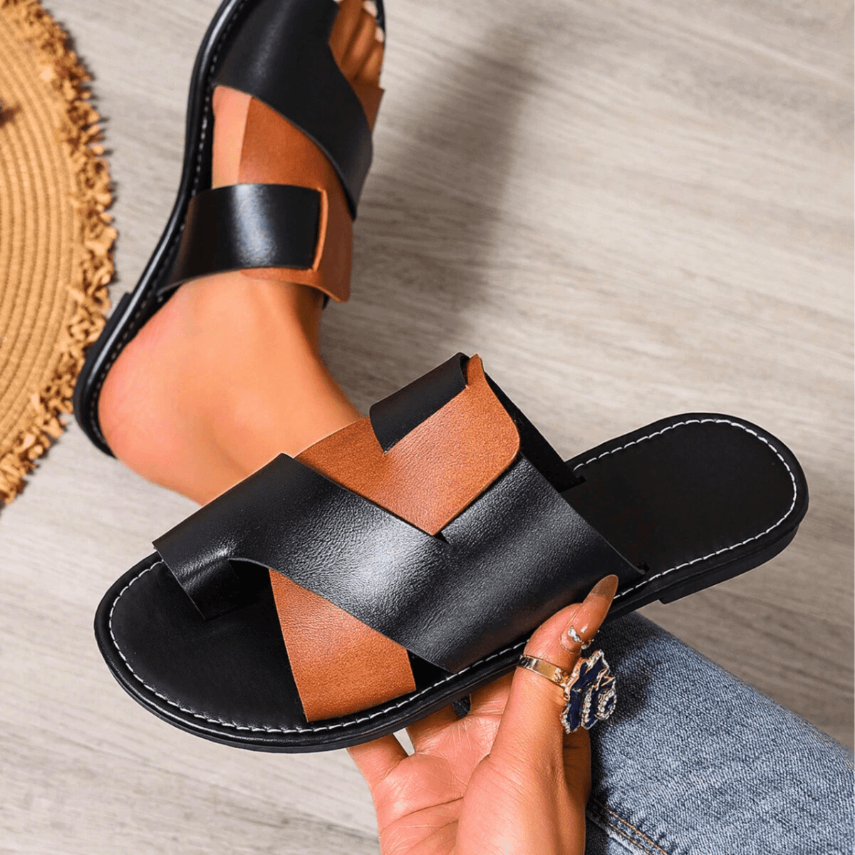 SANDALEN MET KRUISBANDJES VOOR DAMES