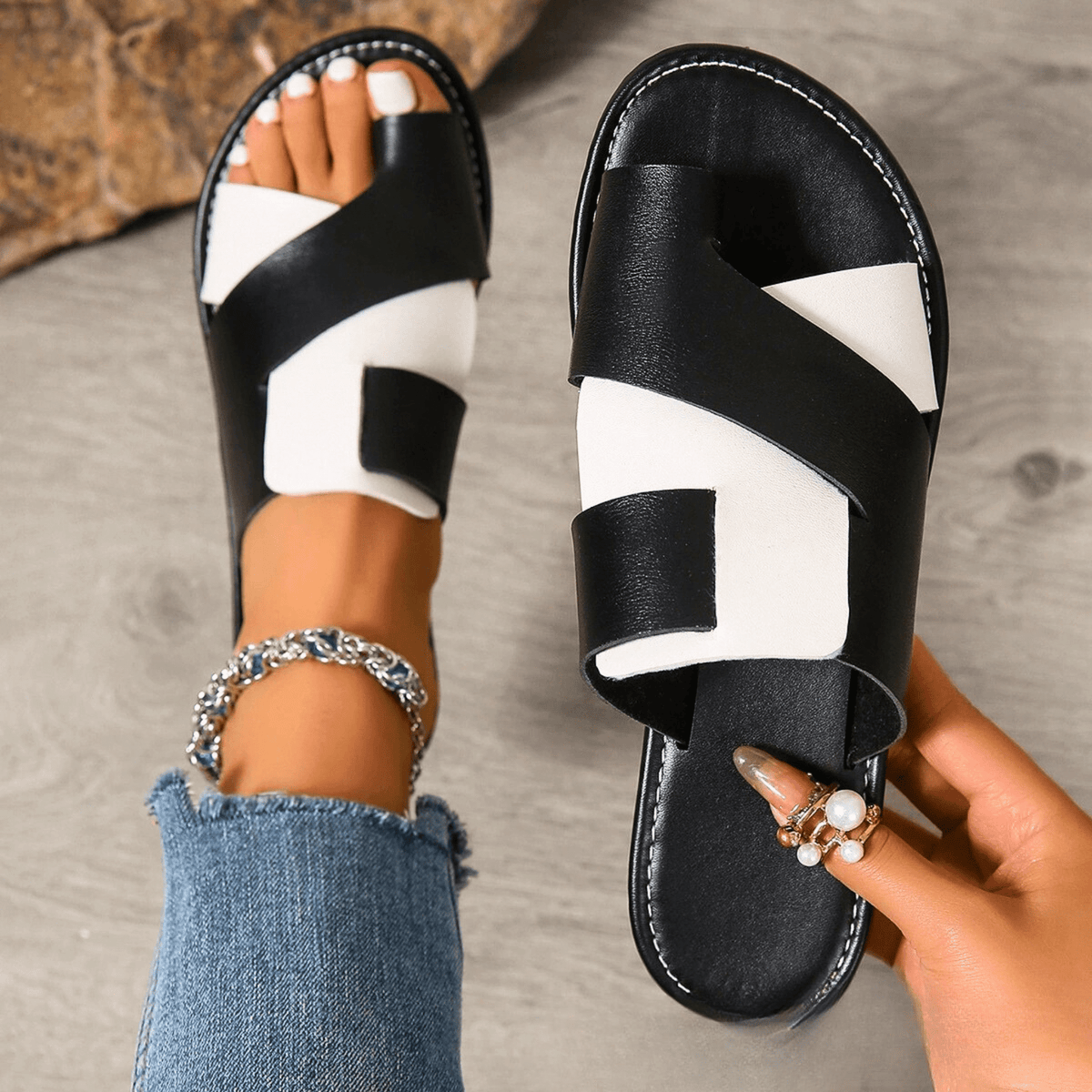 SANDALEN MET KRUISBANDJES VOOR DAMES