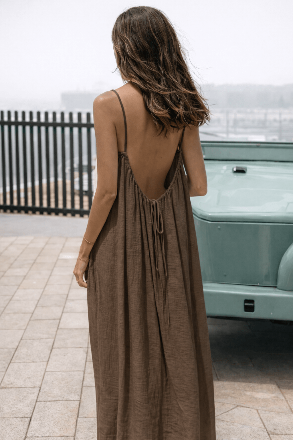 MAXI-JURK MET OPEN RUG VOOR DAMES