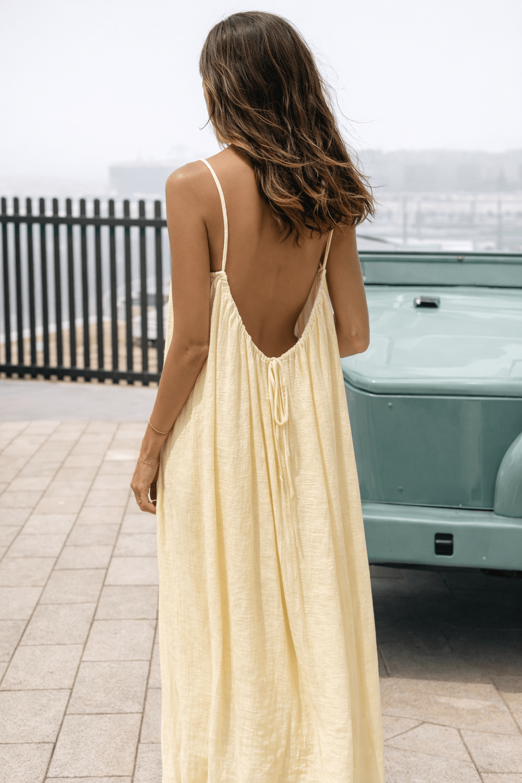 MAXI-JURK MET OPEN RUG VOOR DAMES