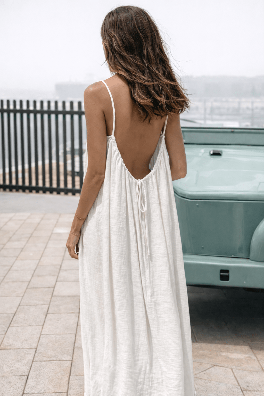 MAXI-JURK MET OPEN RUG VOOR DAMES